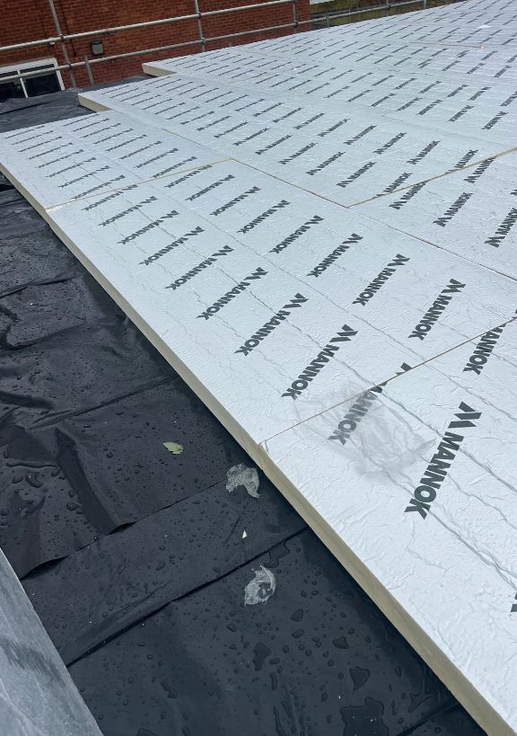 Roof insulation boards